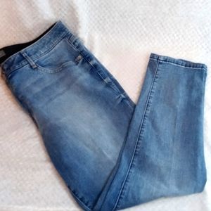 Wit & Wisdom Straight Leg Stretch Waist Jeans Size 16